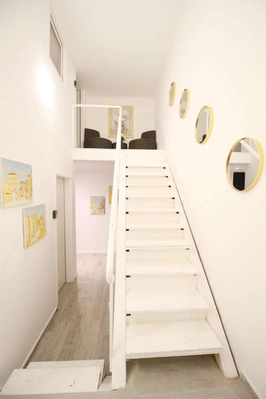 Comfortable Rooms In Akh Area ウィーン エクステリア 写真